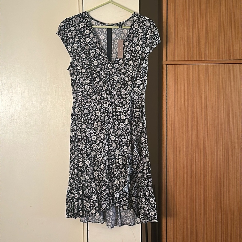 J. Crew Navy/Beige Flower Dress Size 6T